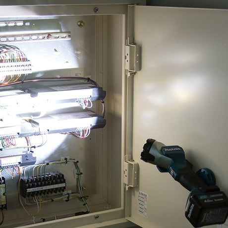 Makita ML105 充電式LED手電筒(鋰12V)(淨機)-hong-kong