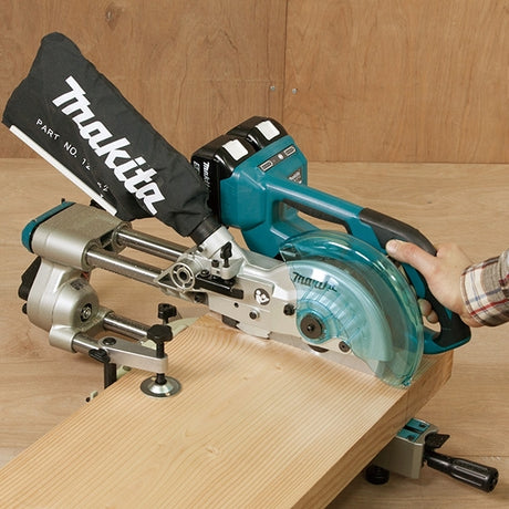 Makita 牧田 DLS714NZ 充電式斜斷鋸(滑動複合式)(淨機)-hong-kong