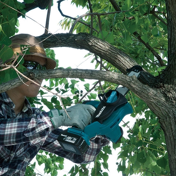 Makita DUC122RTE 充電式鏈鋸115毫米(4-1/2")(鋰18V)(5.0Ah電池)-hong-kong