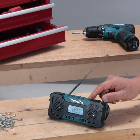 Makita MR051 充電式收音機(鋰10.8V)(淨機)-hong-kong