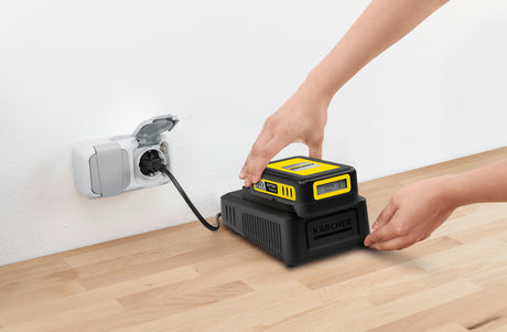 德國 Karcher 2.445-034.0 2.5Ah 鋰電池 (帶顯示屏) (香港行貨)