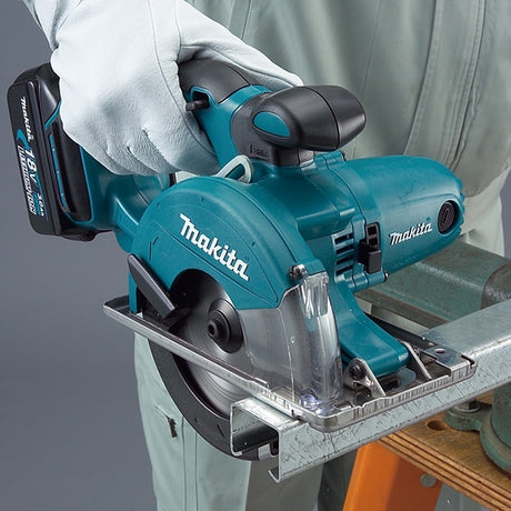 Makita DCS550Z 充電式金屬切割機(鋰18V)(淨機)-hong-kong