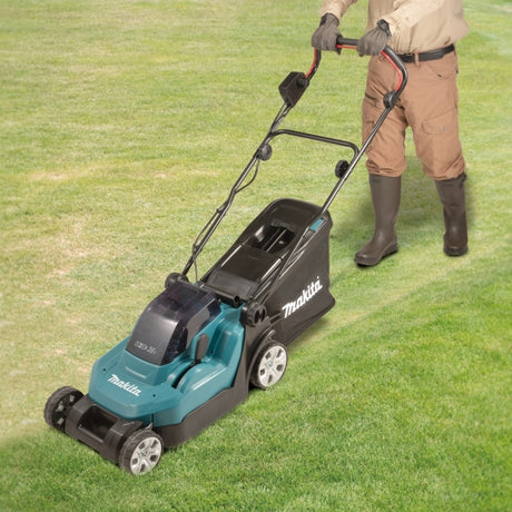 Makita DLM382Z 充電式剪草機 (淨機)-hong-kong