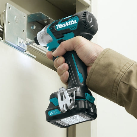 Makita TD111DSAE 充電式衝擊起子機(無碳刷馬達)(鋰12V)-hong-kong