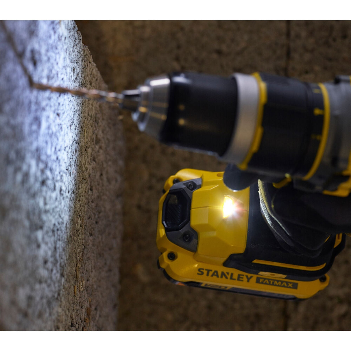 美國 STANLEY 史丹利 SFMCD721M2K-QW V20 充電式無刷衝擊電鑽 (2電1充套裝)-hong-kong